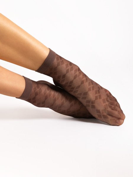 Feinsöckchen mit klassisch elegantem Oxford-Karomuster von Fiore